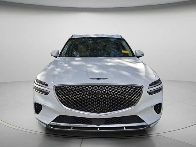 Used 2022 White Genesis 2.5T image 3