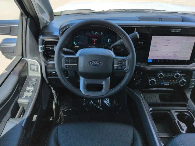 New 2027 Oxford White Ford F-350® Lariat® image 16