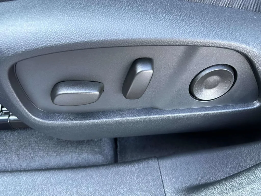 New 2027 Sterling Metallic GMC Elevation image 17