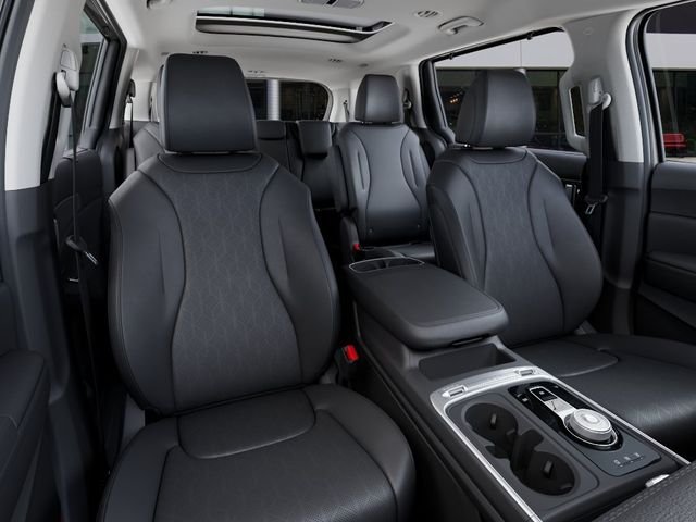 New 2027 Ivory Silver Kia SX image 15
