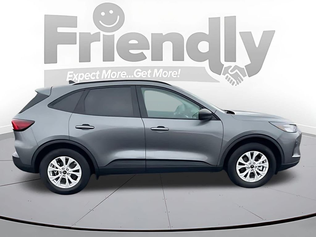 Used 2025 Gray Ford Active image 4