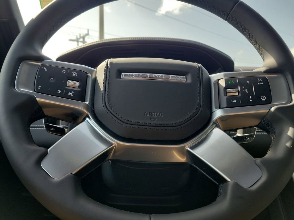 2025 Land Rover Discovery Metropolitan Edition - Photo 29