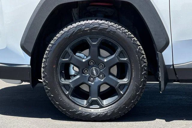 Certified Used 2023 ICE CAP Toyota  image 33