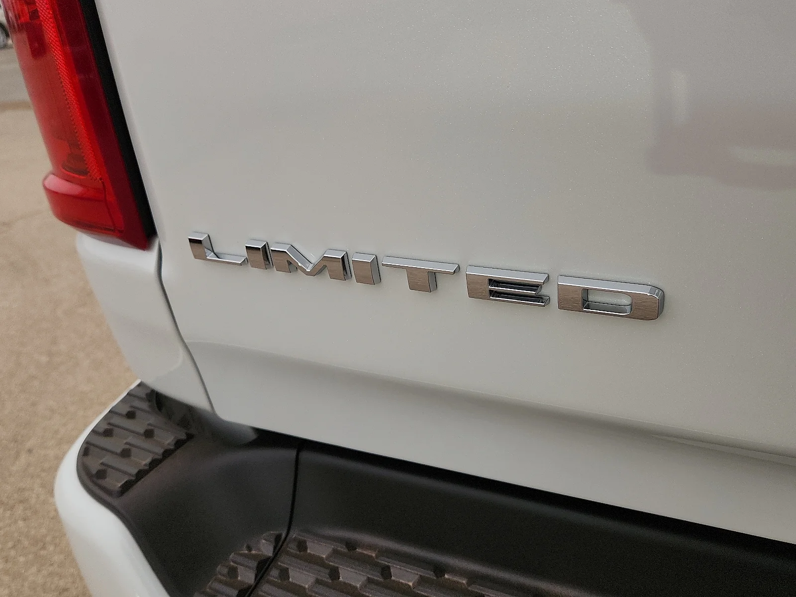 New 2026 Ivory White Tri-Coat Pearl-Coat  Paint Ram LIMITED CREW CAB 4X4 5