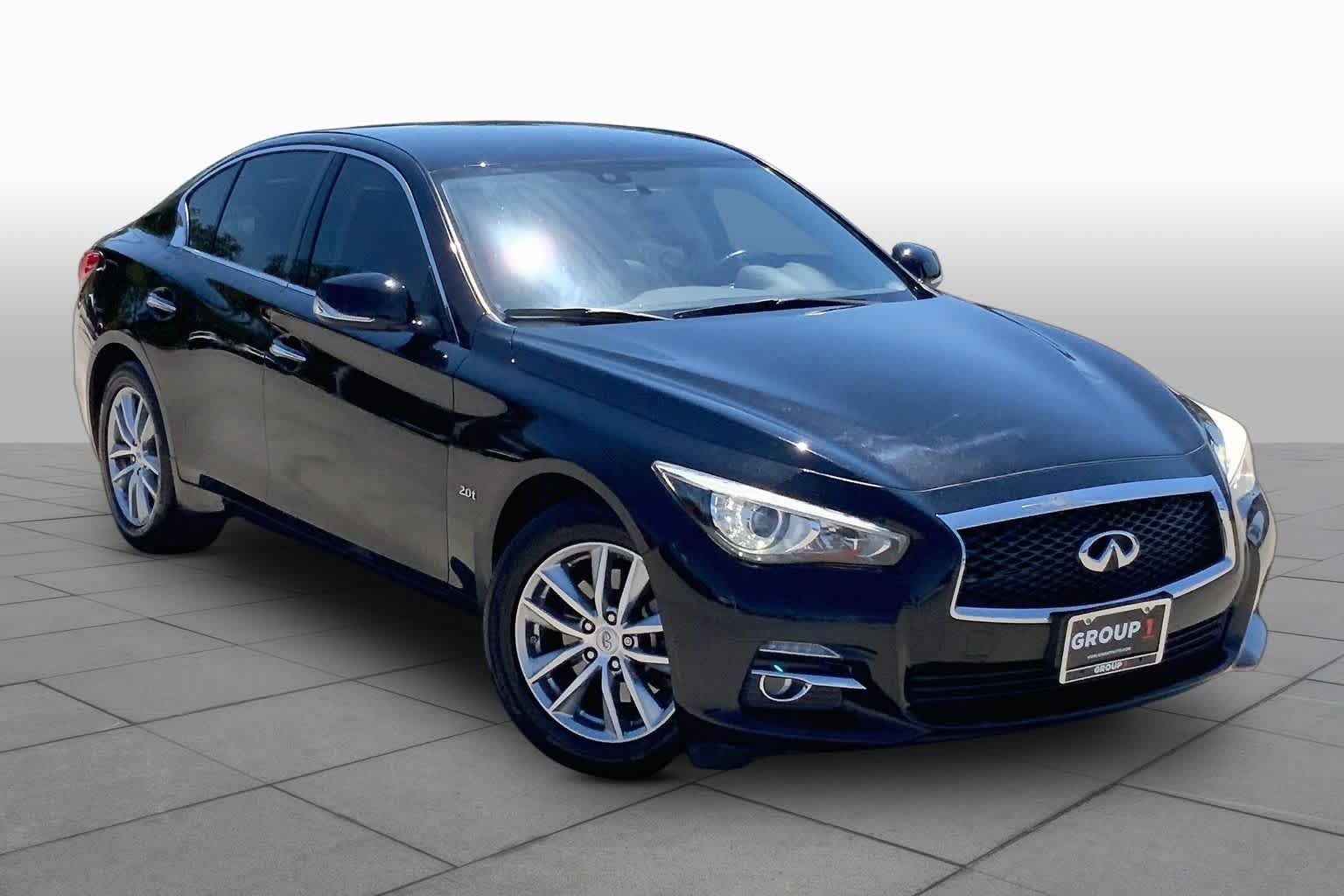 Pre-Owned 2017 INFINITI Q50 2.0t