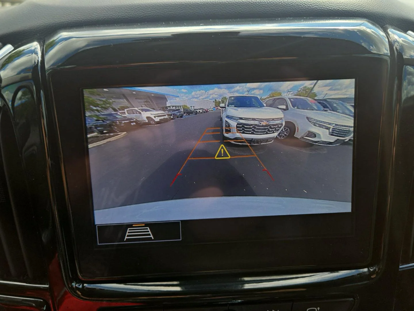 Used 2020  Chevrolet LT image 5