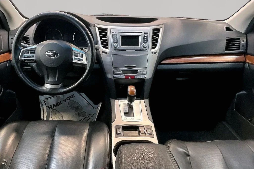 Used 2014 Twilight Blue Subaru 2.5i image 8