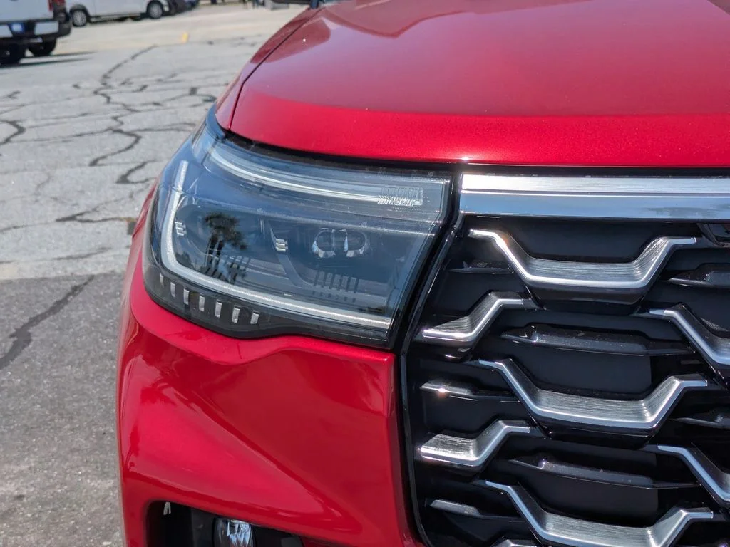 New 2026 Rapid Red Metallic Tinted Clearcoat Ford Platinum image 10