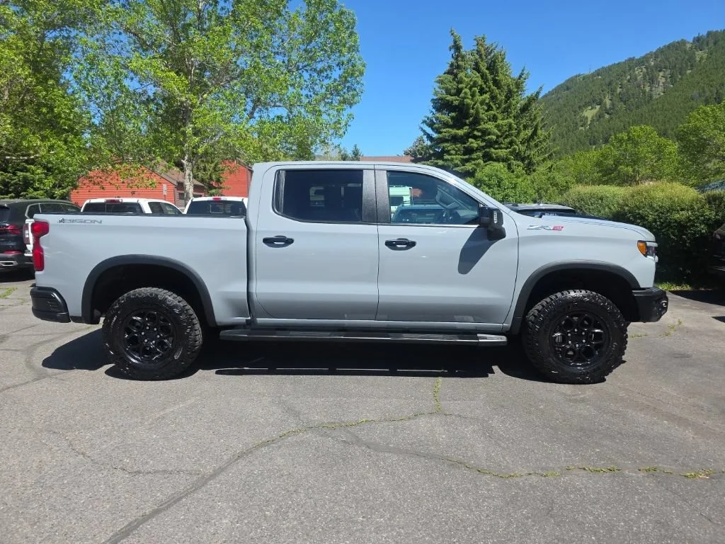 Certified Used 2024 Slate Gray Metallic Chevrolet ZR2 image 4