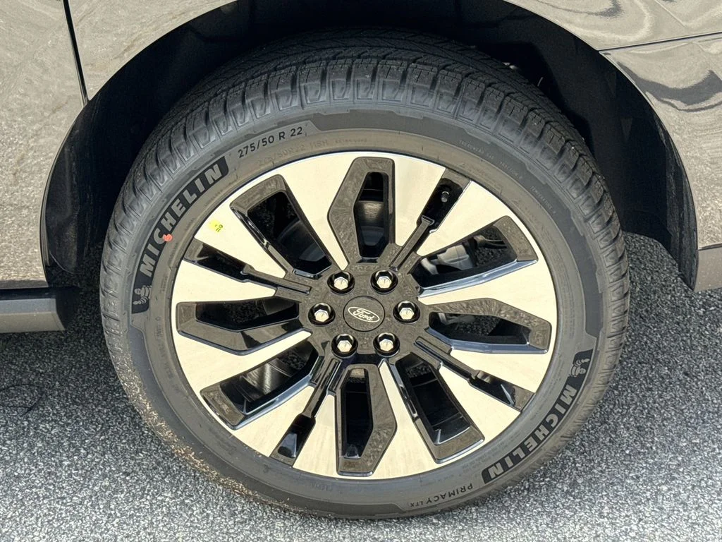 New 2026 Gray Ford Platinum image 20