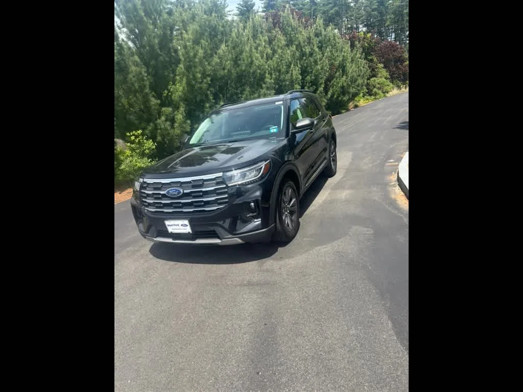 2025 Ford Explorer Active 4WD (PL535)'s photo