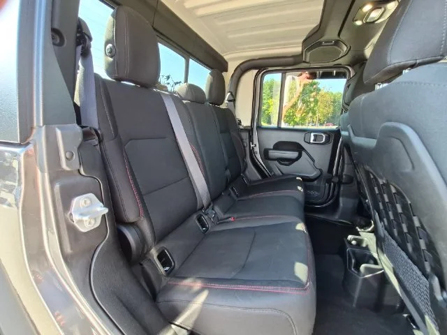 Used 2022 Gray Jeep Rubicon image 33
