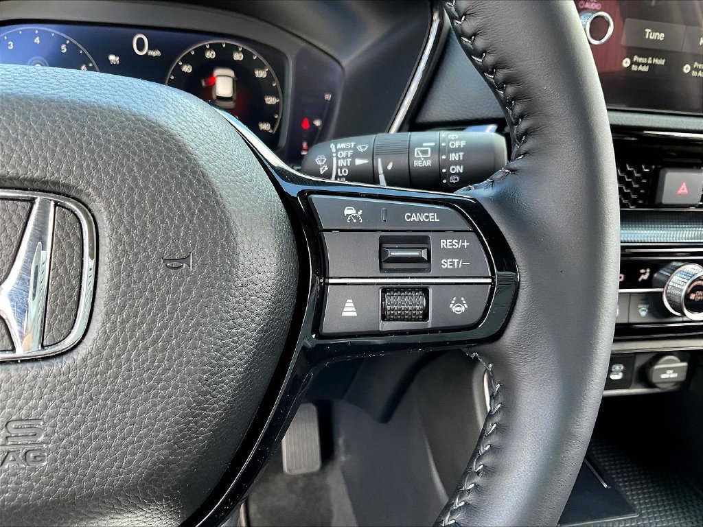 Used 2026 White Honda EX-L image 13