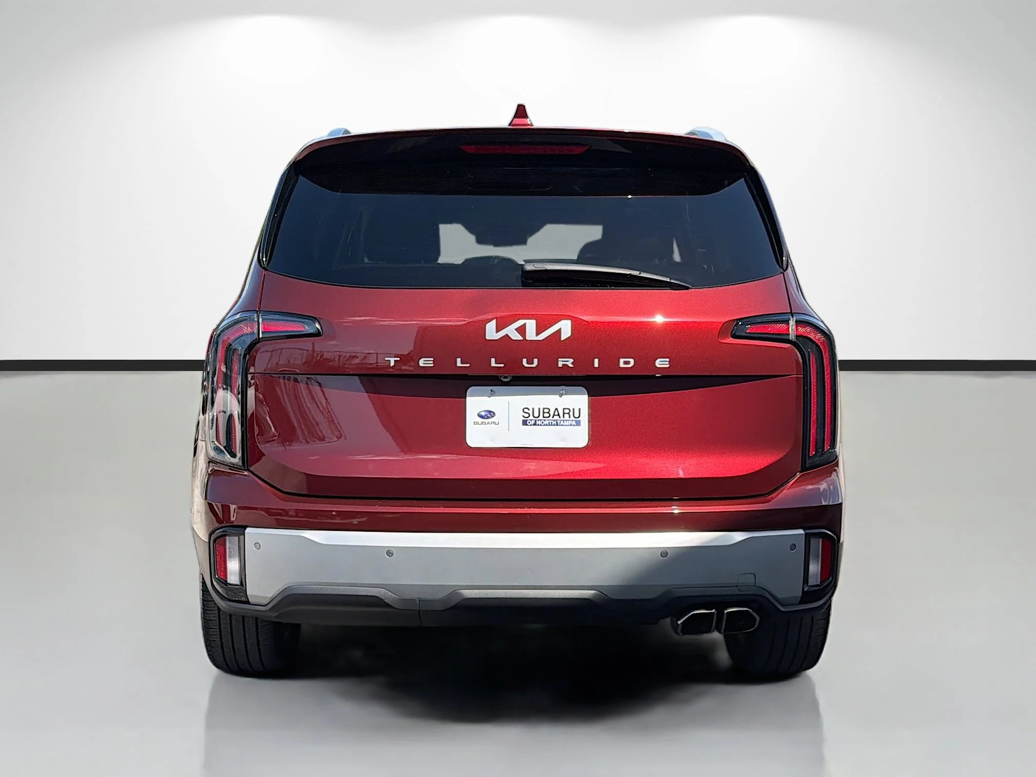Used 2024 Dawning Red Kia EX image 4