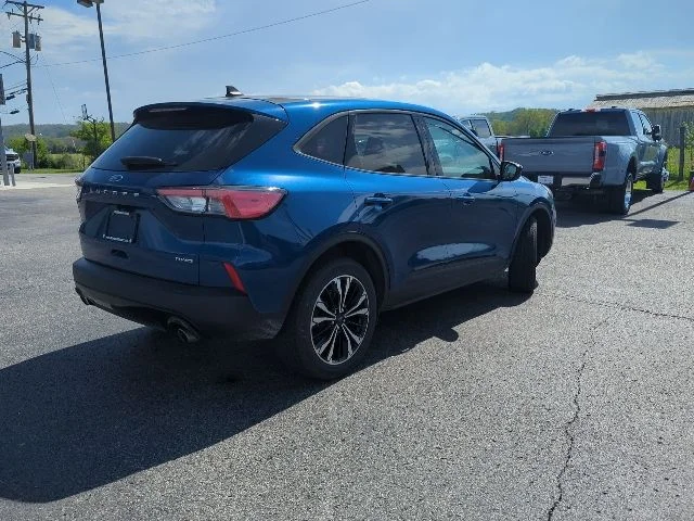 Used 2022 Blue Ford SE image 28