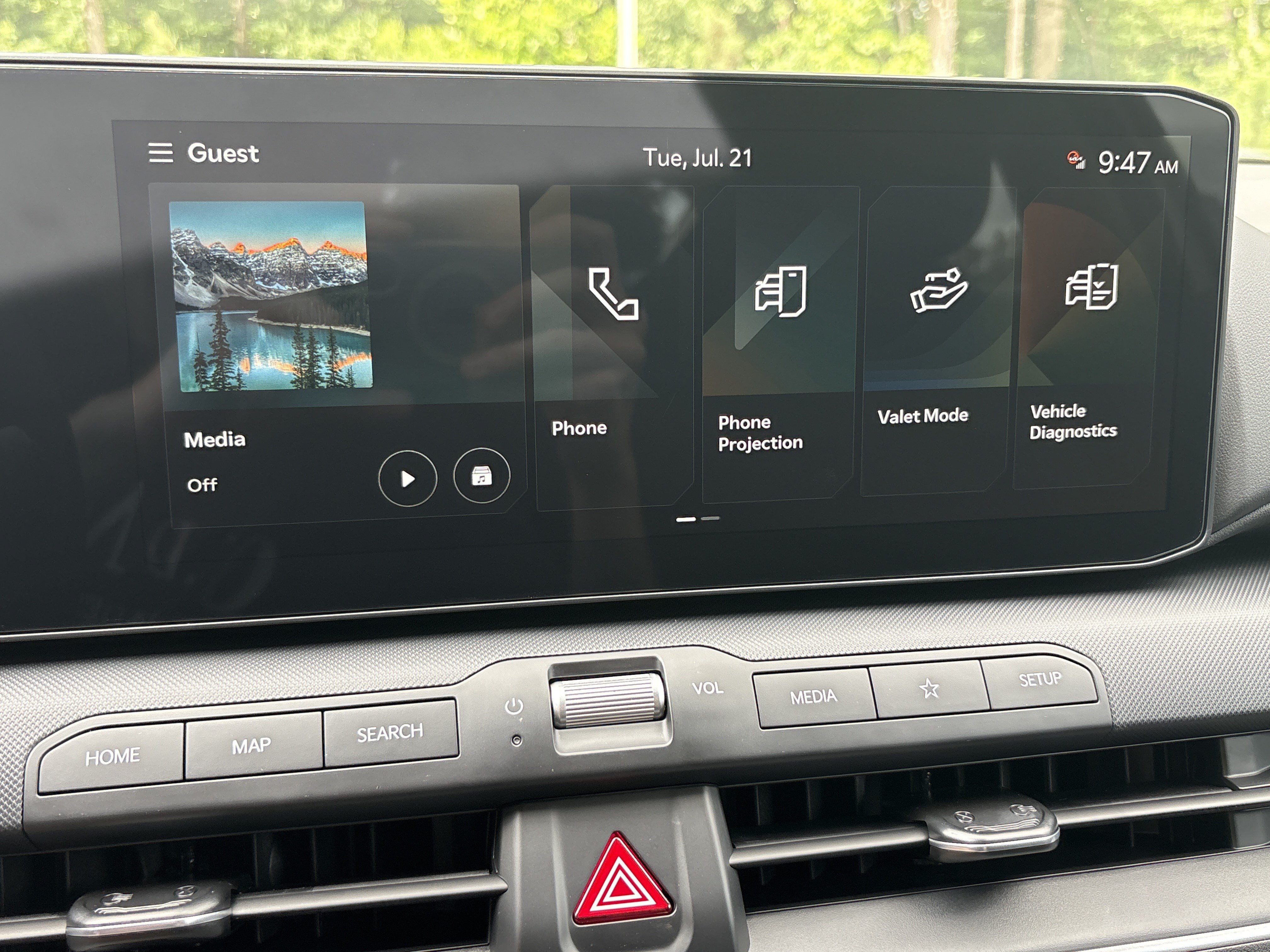 New 2026 Snow White Pearl Kia LXS image 6