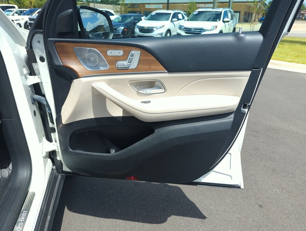 Used 2021 White Mercedes-Benz GLS 450 image 37
