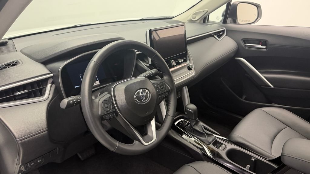 Used 2025 Beige Toyota XLE image 18
