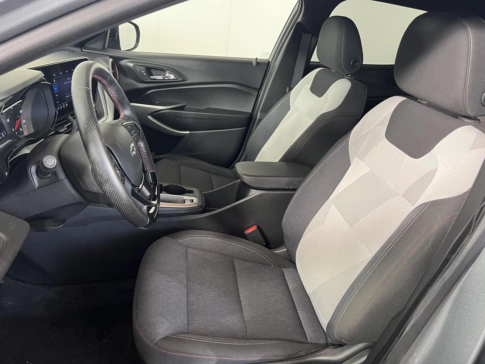 Used 2024 Sterling Gray Metallic Chevrolet 1RS image 5