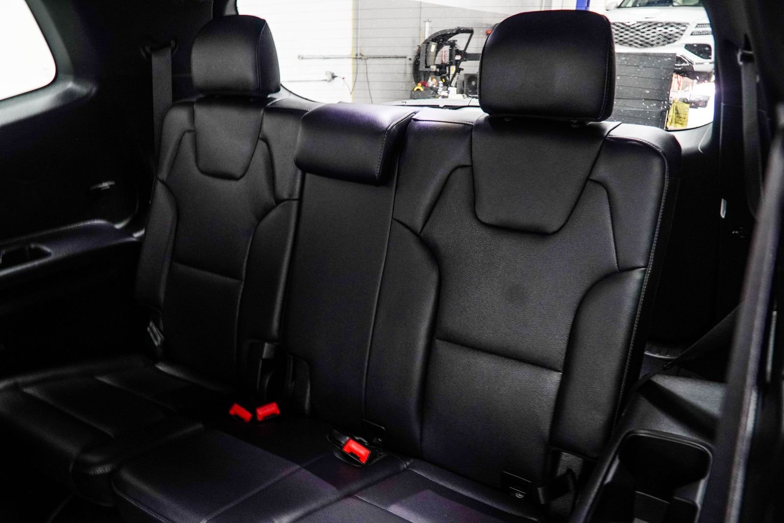 Used 2025 Black Kia EX X-Line image 43