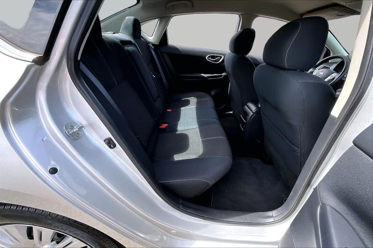 Used 2015 Brilliant Silver Nissan S image 19