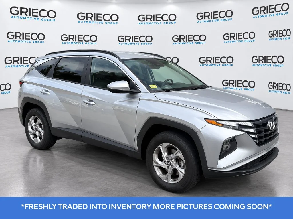 Used 2024 Silver Hyundai SEL image 1