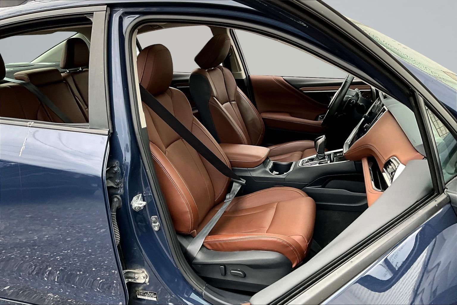 Used 2024 Blue Subaru Touring XT image 27