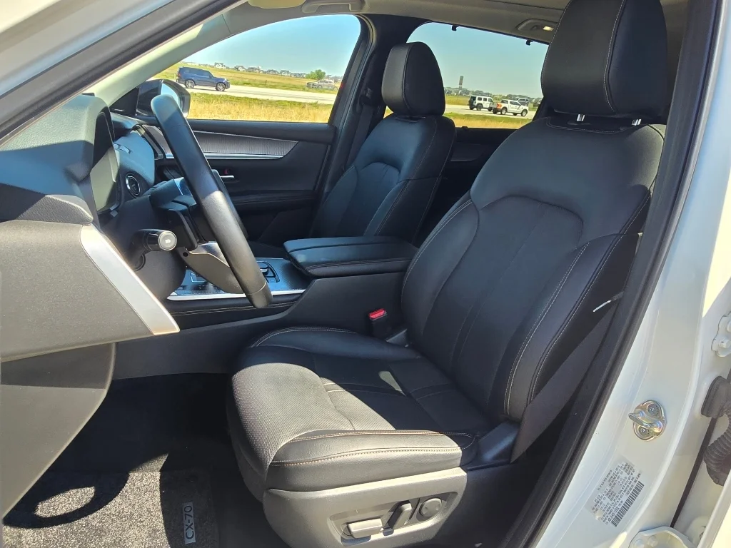 Used 2025 Rhodium White Premium Mazda Premium Package image 13