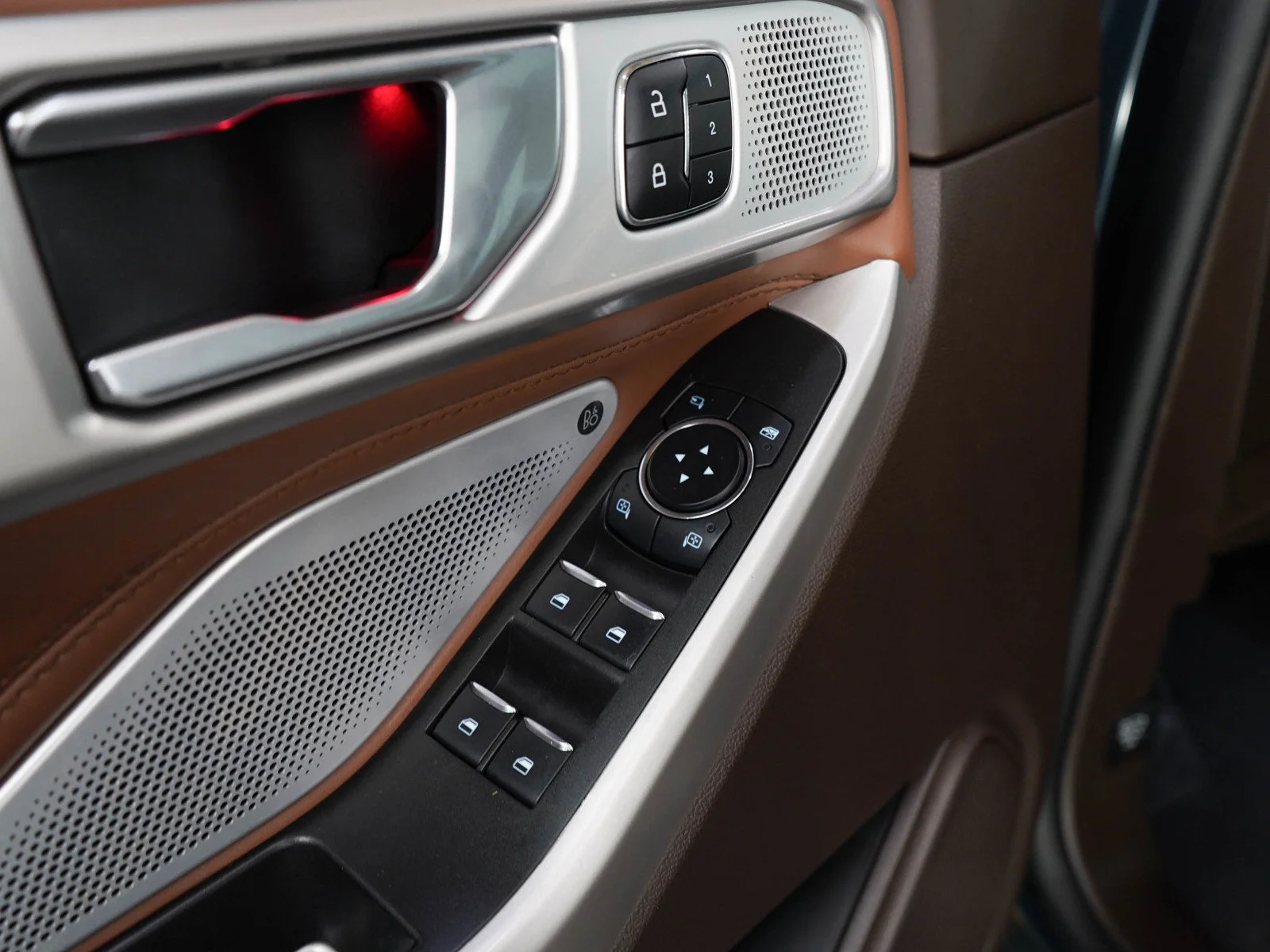 Used 2024 Blue Metallic Ford King Ranch image 22