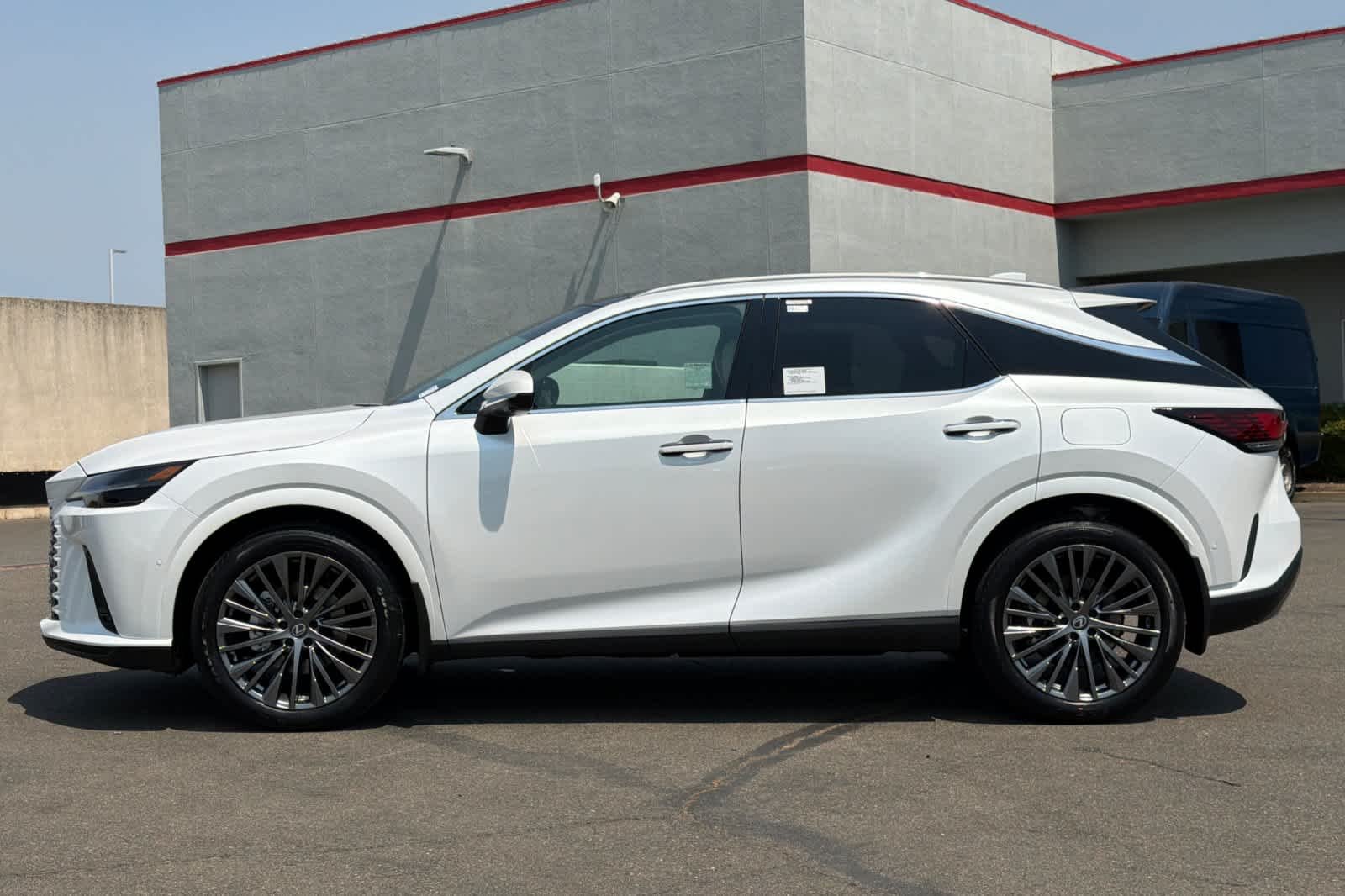 New 2026 Eminent White Pearl Lexus RX 350h LUXURY AWD image 9