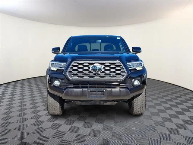 Certified Used 2023 BLACK Toyota  image 3