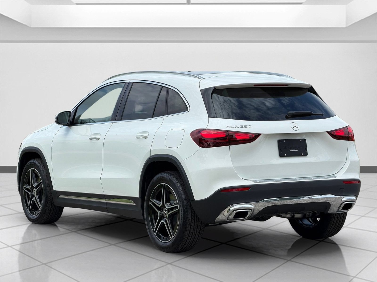 New 2026 Polar White Mercedes-Benz GLA 250 image 27