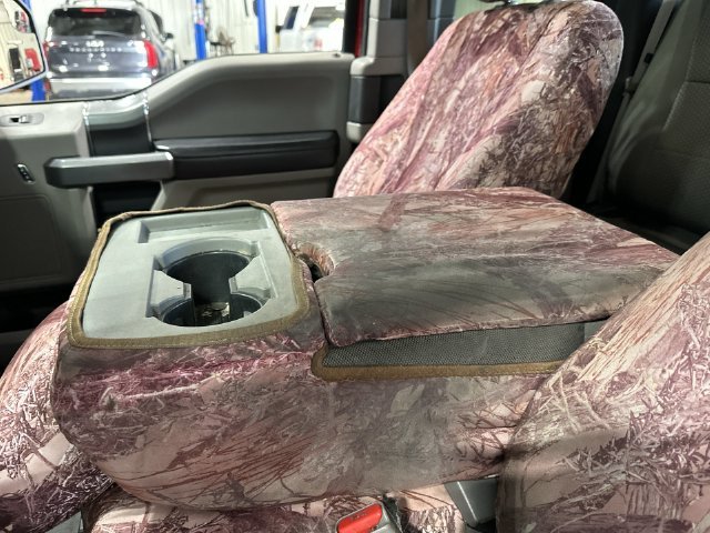Used 2016 Ruby Red Ford XLT image 28