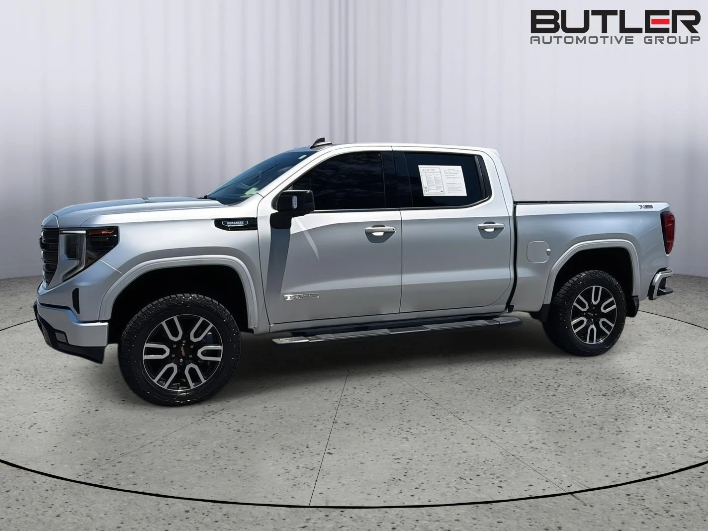 Used 2022 Quicksilver Metallic GMC Elevation image 3