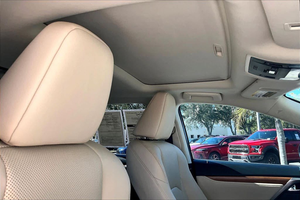 Used 2022 Black Lexus 350 image 14