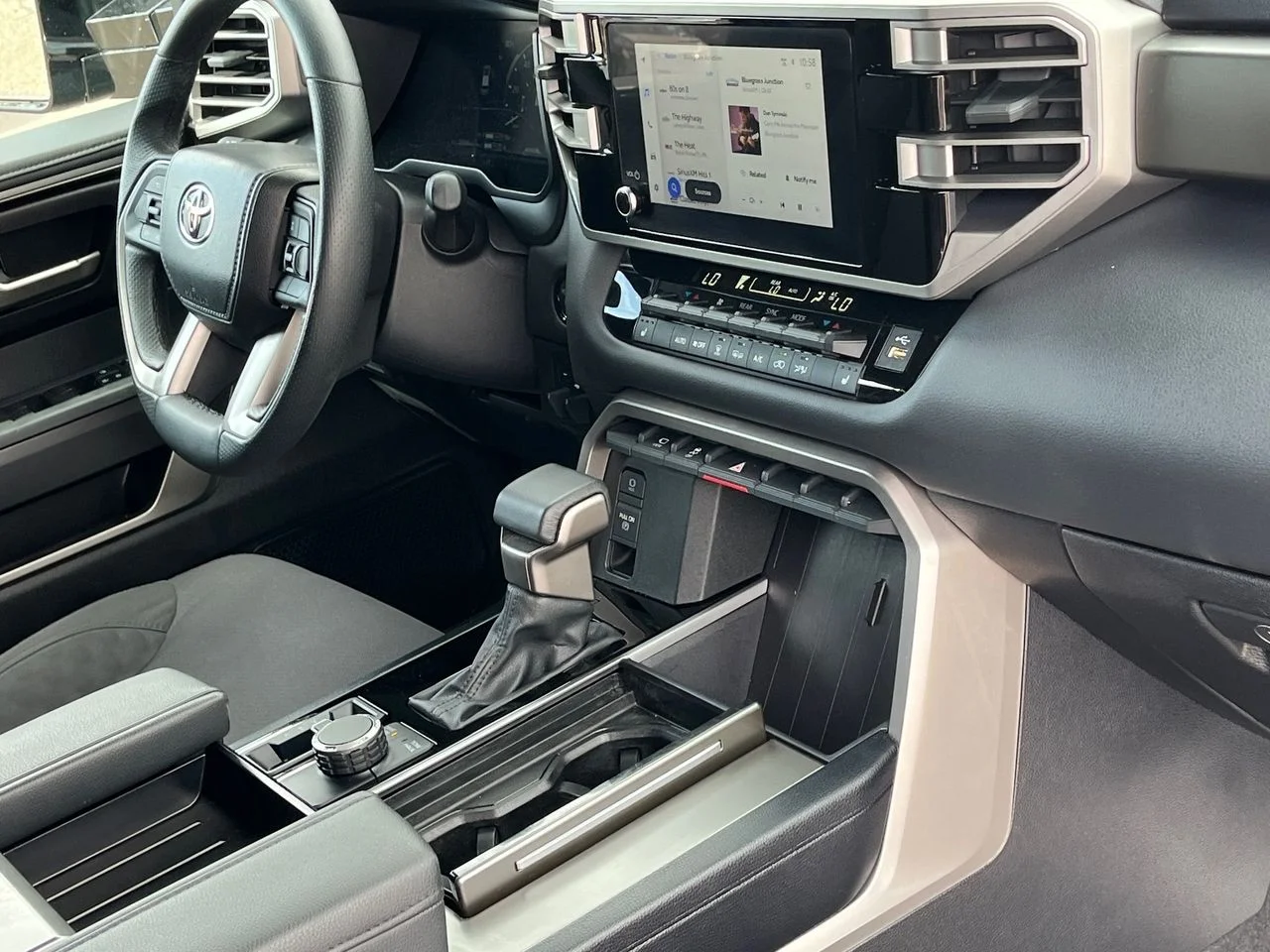 2025 Toyota Sequoia SR5 - Photo 9