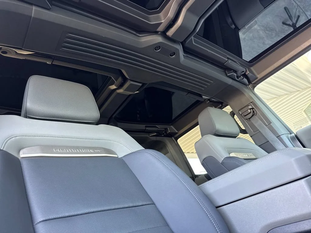 2025 GMC HUMMER EV 3X - Photo 17