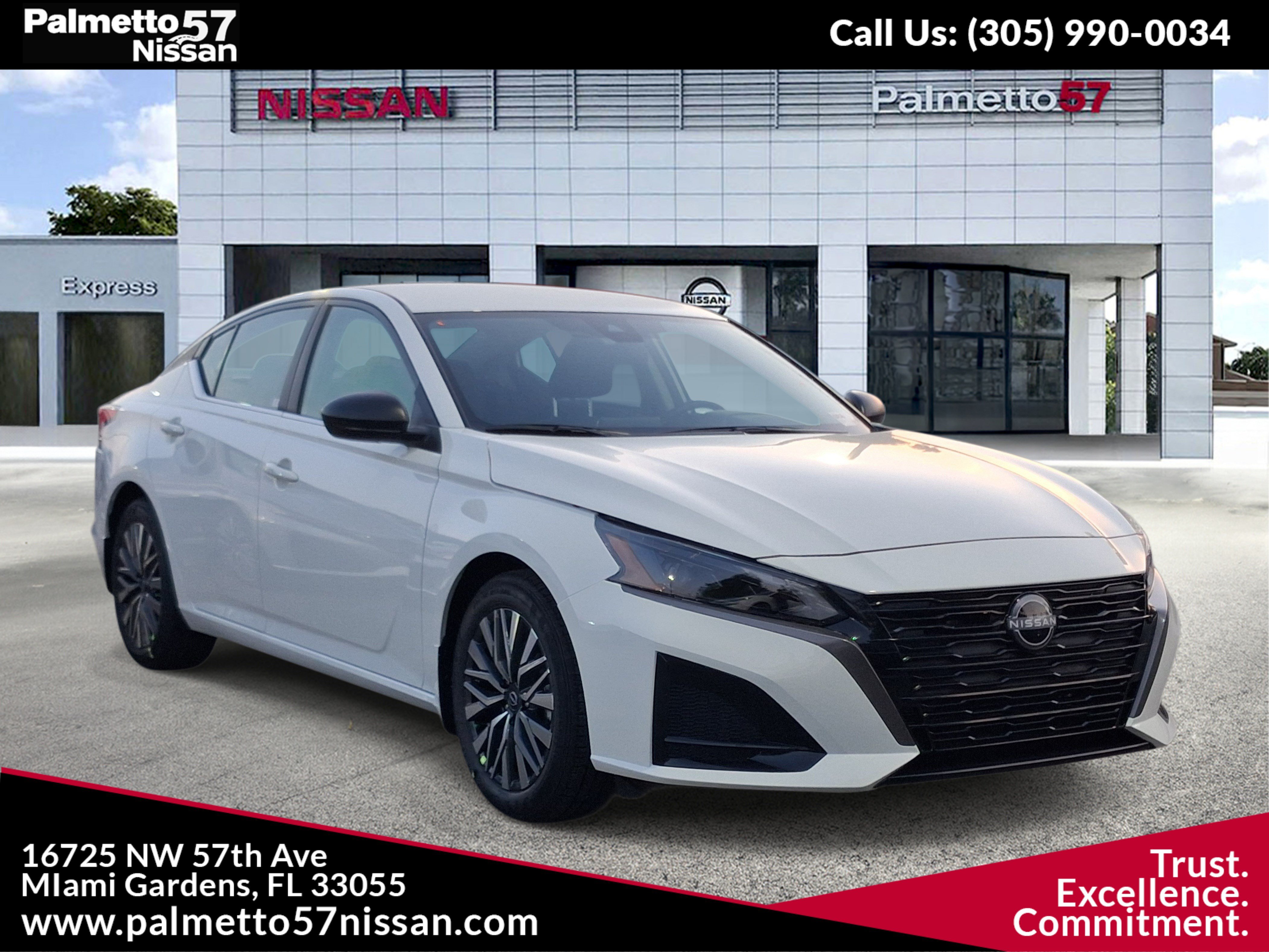 New 2026 White Nissan 2.5 SV image 1