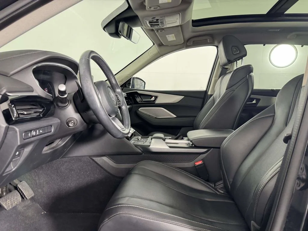 Used 2024 Black Acura Technology image 4