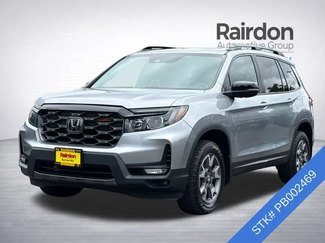 Used 2023 Lunar Silver Metallic Honda TrailSport image 3