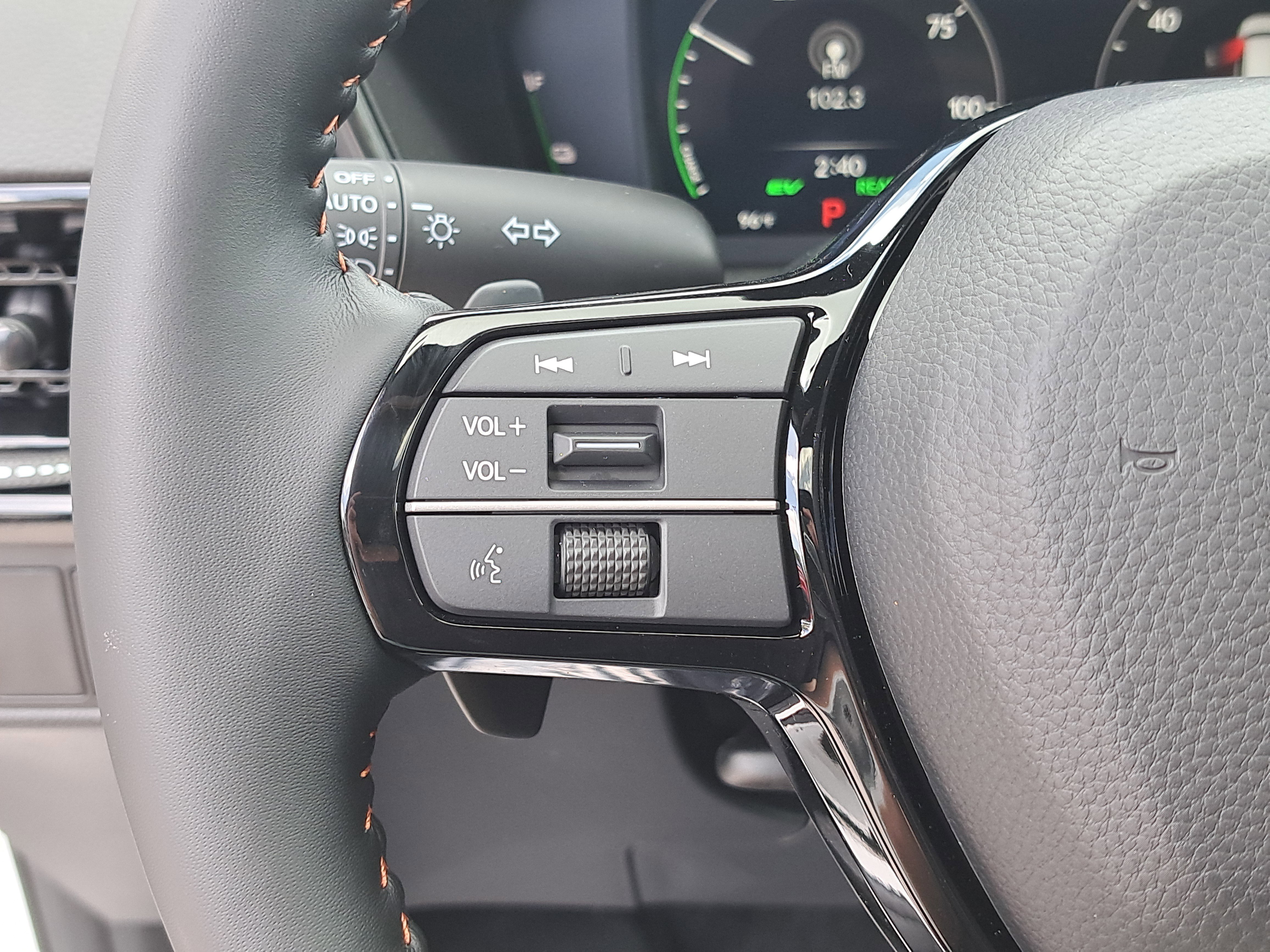 New 2026 Meteorite Gray Metallic Honda Sport Touring image 23