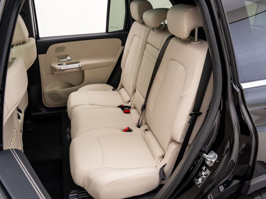New 2026 Night Black Mercedes-Benz GLB 250 image 21