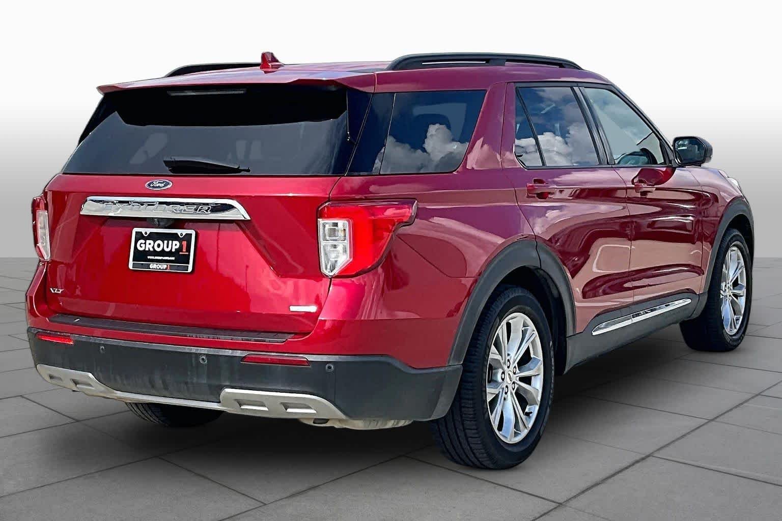 Used 2020 Rapid Red Metallic Tinted Clearcoat Ford XLT image 12