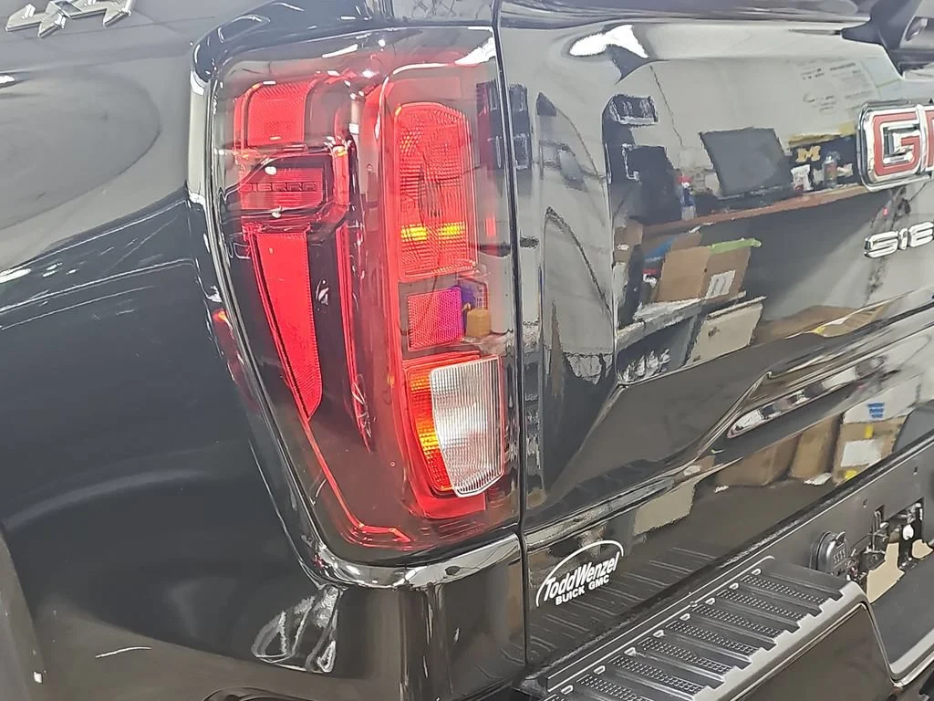 Certified Used 2025 Onyx Black GMC Elevation image 39