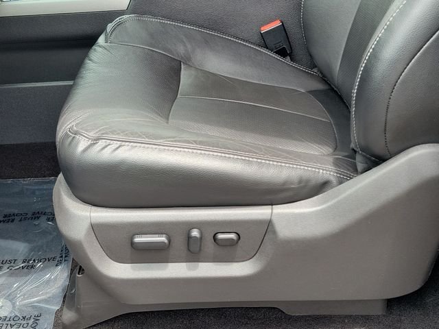 Used 2016 Magnetic Ford Lariat image 15