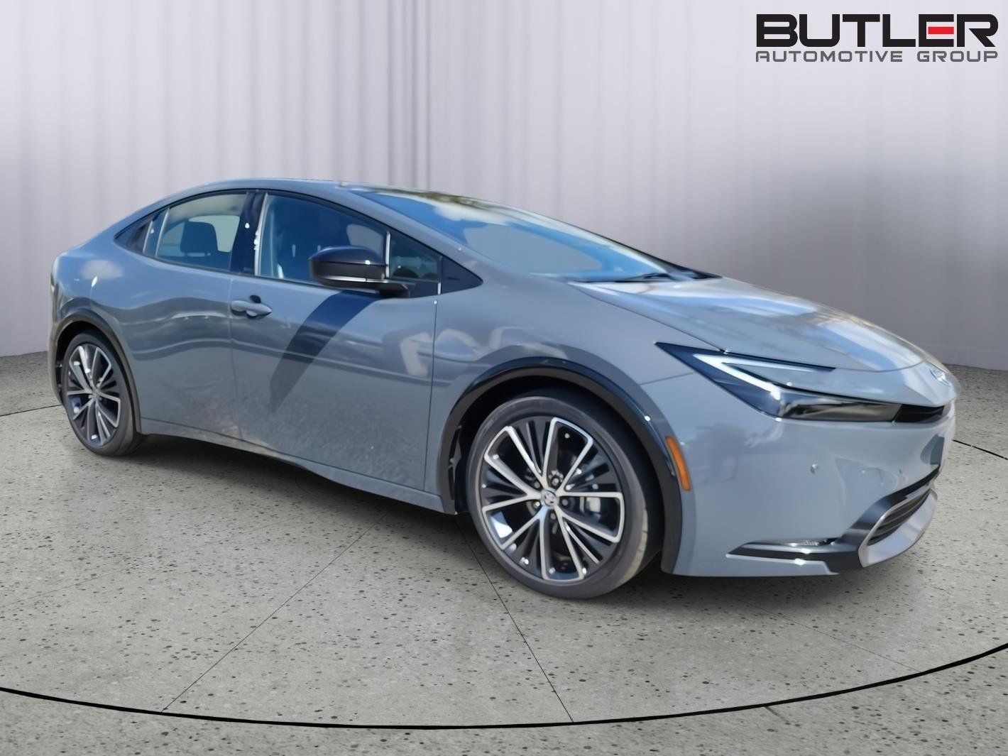 Used 2025 Guardian Gray Toyota Limited image 4