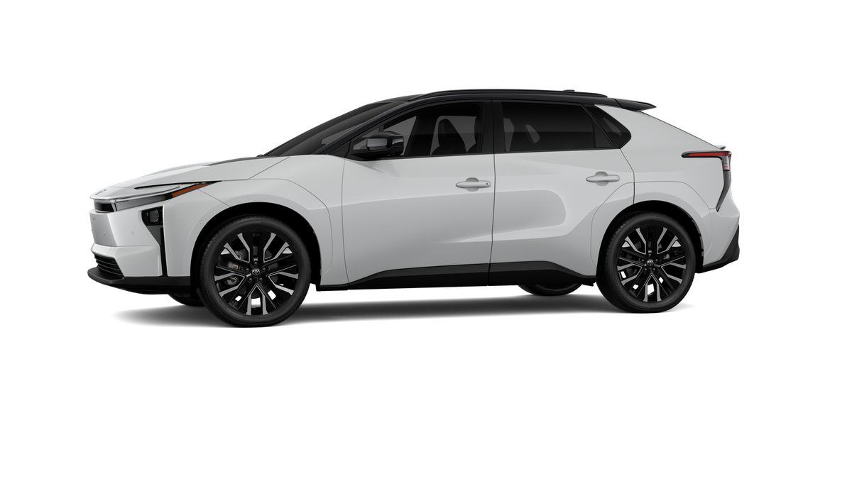 New 2027 Wind Chill Pearl with Midnight Black Metallic roof Toyota Limited image 3