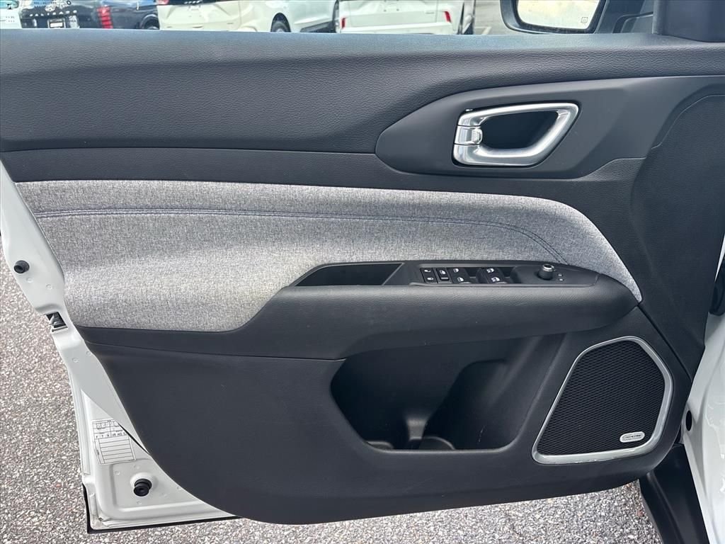 2025 Jeep Compass Latitude - Photo 8