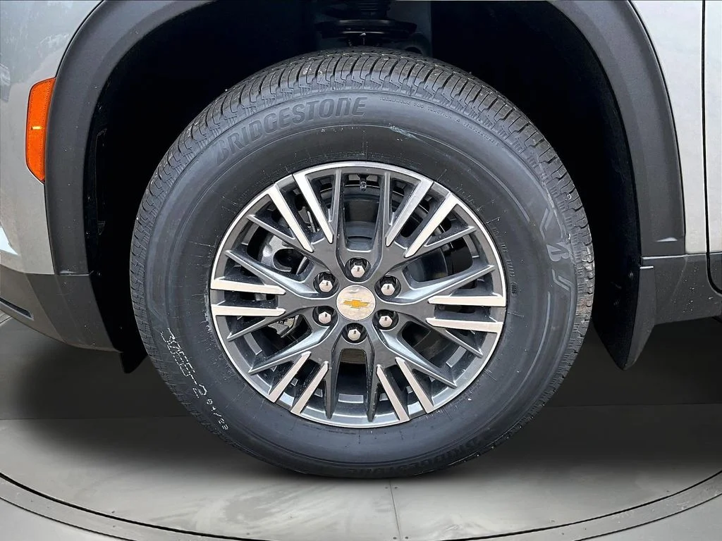 New 2026 Gray Chevrolet LT image 15