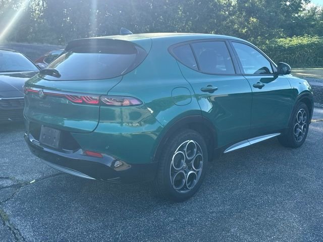 Used 2024 Green Alfa Romeo Ti image 5